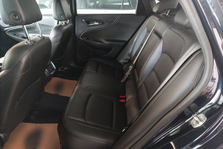 Used Chevrolet Malibu XL 2021 535T Automatic Sport Edition Interior 4