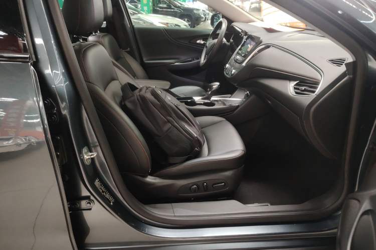 Used Chevrolet Malibu XL 2021 Redline 550T Automatic Sharp Edition Right Front Seat
