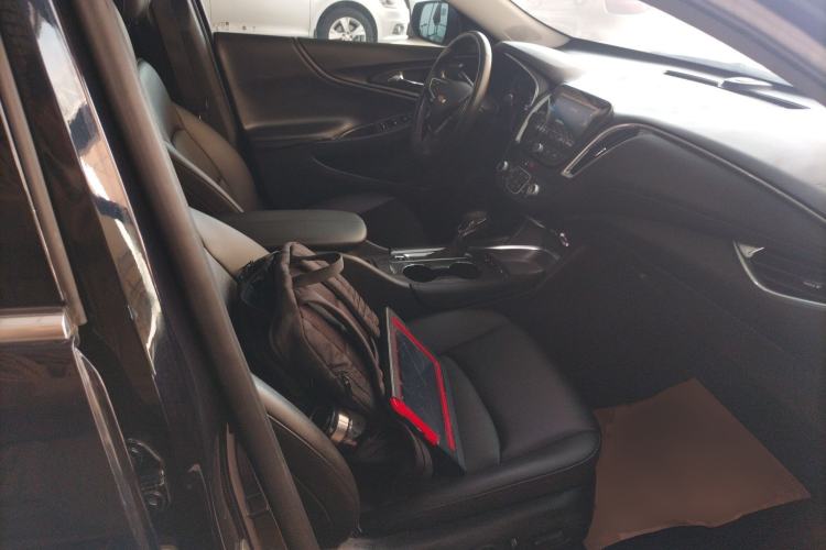 Used Chevrolet Malibu XL 2021 535T Automatic Sport Edition Right Front Seat