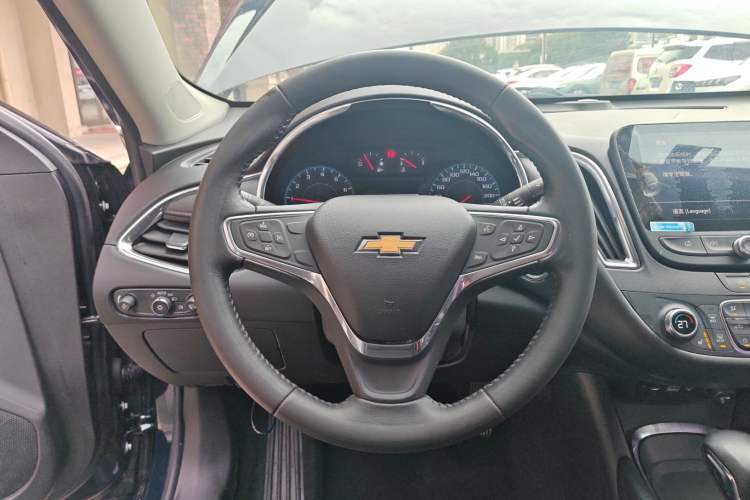 Used Chevrolet Malibu XL 2021 535T Automatic Sport Edition Steering Wheel