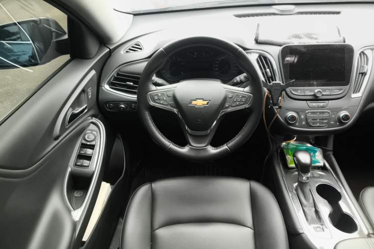 Used Chevrolet Malibu XL 2021 535T Automatic Sport Edition Steering Wheel