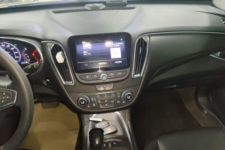 Used Chevrolet Malibu XL 2021 535T Automatic RuiLian Edition Audio And AC Panel