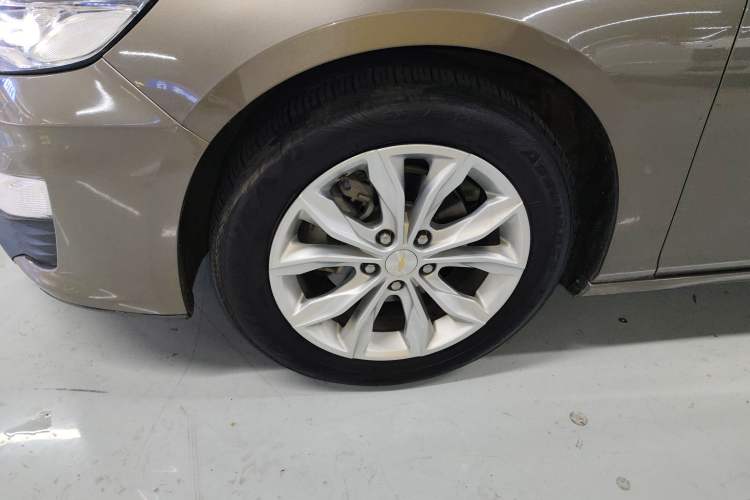 Used Chevrolet Malibu XL 2021 535T Automatic RuiLian Edition Left Front Wheel Hub