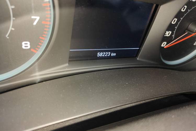 Used Chevrolet Malibu XL 2021 535T Automatic Sport Edition Odometer Close Up