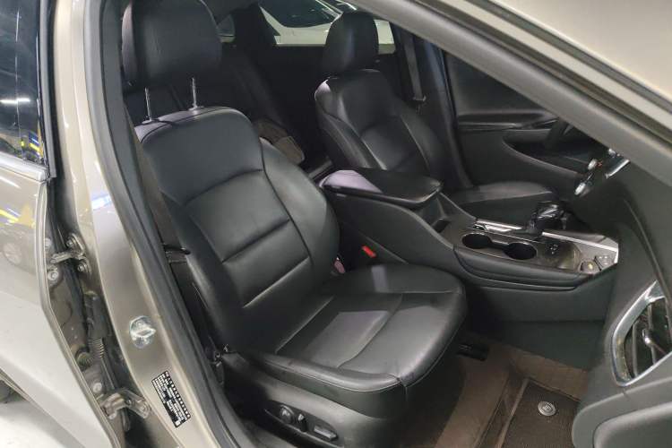 Used Chevrolet Malibu XL 2021 535T Automatic RuiLian Edition Right Front Seat