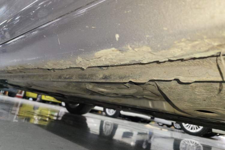 Used Chevrolet Malibu XL 2021 535T Automatic RuiLian Edition Right Side Sill