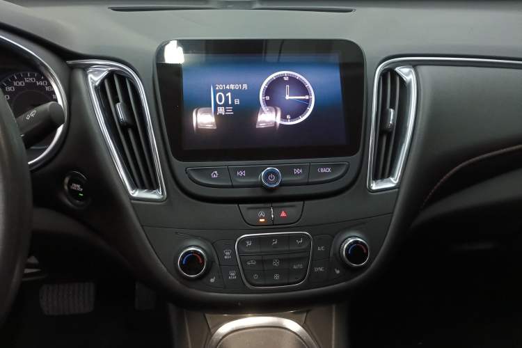 Used Chevrolet Malibu XL 2021 Redline 550T Automatic Sharp Edition Audio And AC Panel