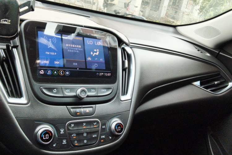 Used Chevrolet Malibu XL 2021 535T Automatic RuiLian Edition Audio And AC Panel