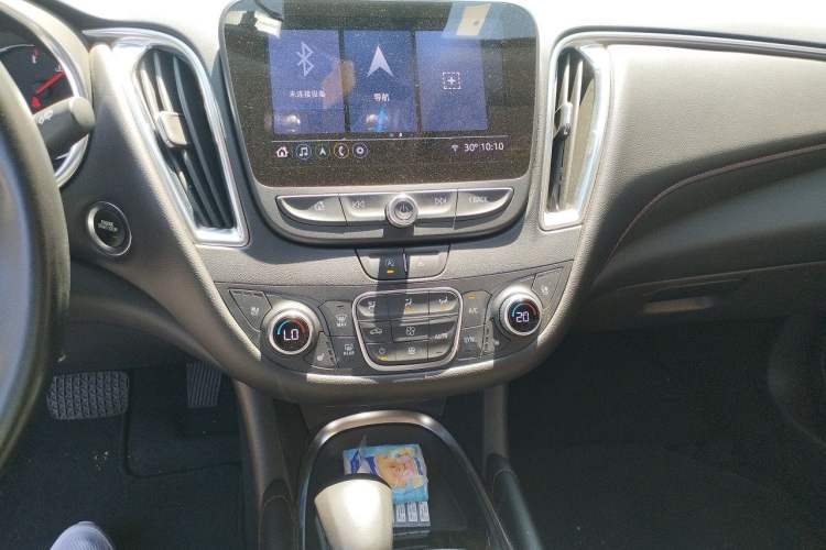 Used Chevrolet Malibu XL 2021 Redline 550T Automatic Smart Edition Audio And AC Panel