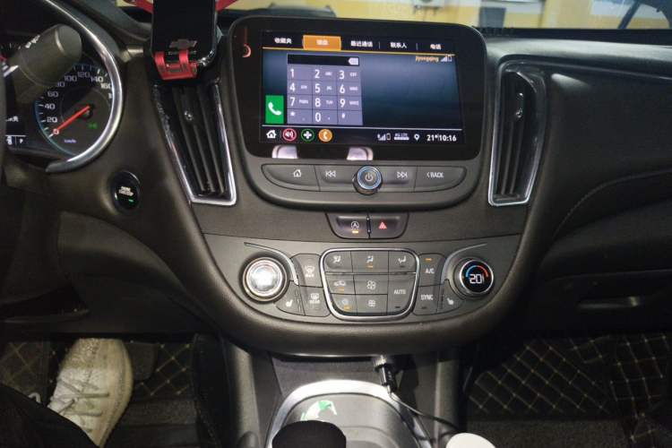 Used Chevrolet Malibu XL 2021 535T Automatic Sport Edition Audio And AC Panel