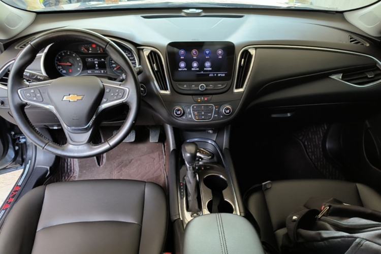 Used Chevrolet Malibu XL 2021 535T Automatic Sport Edition Center Console
