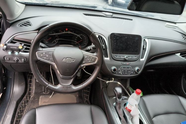 Used Chevrolet Malibu XL 2021 Redline 550T Automatic Sharp Edition Center Console