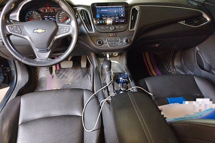 Used Chevrolet Malibu XL 2021 535T Automatic Sport Edition Center Console