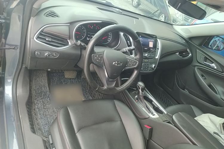 Used Chevrolet Malibu XL 2021 Redline 550T Automatic Sharp Edition Center Console