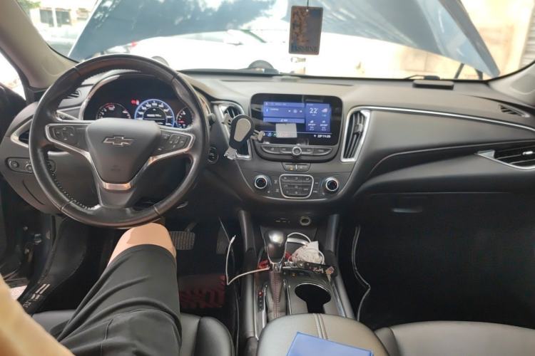 Used Chevrolet Malibu XL 2021 Redline 550T Automatic RuiLian Edition Center Console