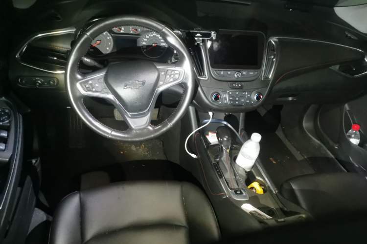 Used Chevrolet Malibu XL 2021 Redline 550T Automatic Sharp Edition Center Console
