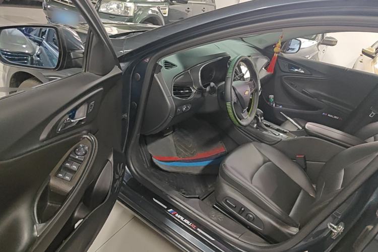 Used Chevrolet Malibu XL 2021 535T Automatic Sport Edition Driver Seat