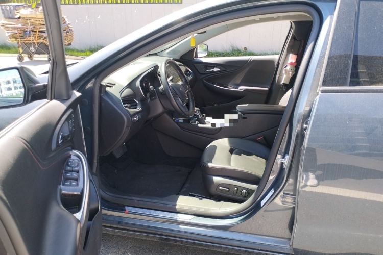Used Chevrolet Malibu XL 2021 Redline 550T Automatic Smart Edition Driver Seat