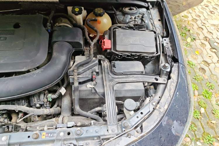 Used Chevrolet Malibu XL 2021 Redline 550T Automatic Smart Edition Engine Bay Left