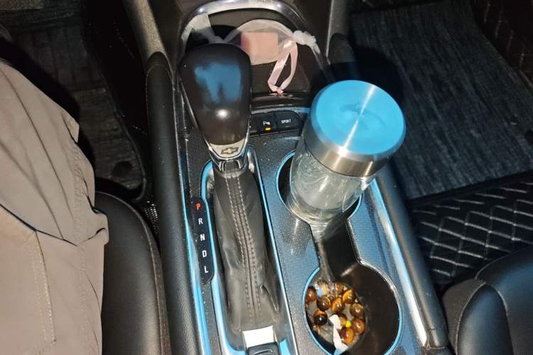 Used Chevrolet Malibu XL 2021 535T Automatic Sport Edition Gear Lever