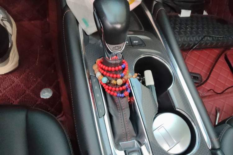 Used Chevrolet Malibu XL 2021 Redline 550T Automatic RuiLian Edition Gear Lever