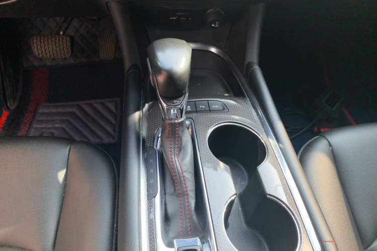 Used Chevrolet Malibu XL 2021 Redline 550T Automatic Sharp Edition Gear Lever