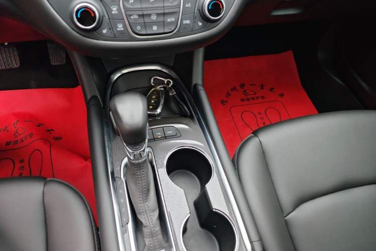 Used Chevrolet Malibu XL 2021 535T Automatic Sport Edition Gear Lever