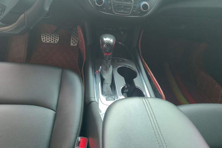 Used Chevrolet Malibu XL 2021 535T Automatic Sport Edition Gear Lever