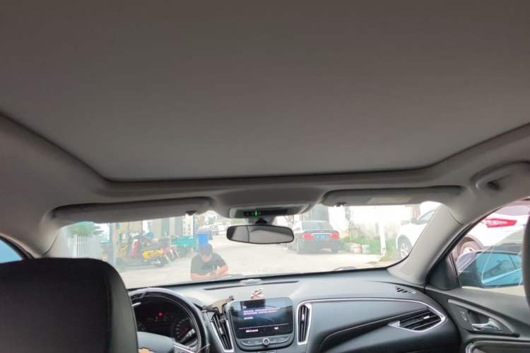 Used Chevrolet Malibu XL 2021 535T Automatic Sport Edition Headliner