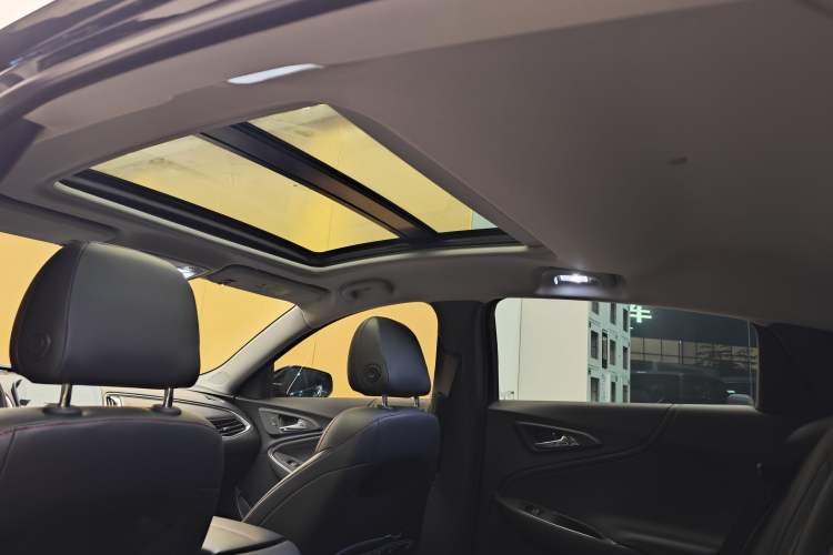 Used Chevrolet Malibu XL 2021 Redline 550T Automatic RuiLian Edition Headliner