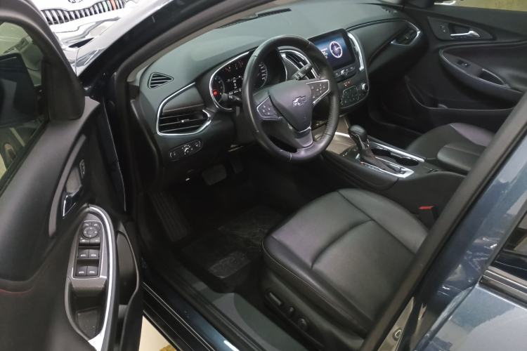 Used Chevrolet Malibu XL 2021 Redline 550T Automatic Sharp Edition Interior 3