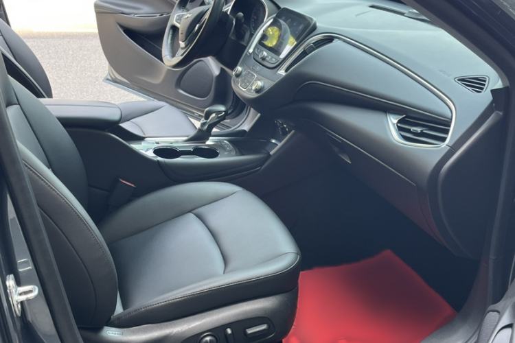 Used Chevrolet Malibu XL 2021 535T Automatic Sport Edition Interior 3