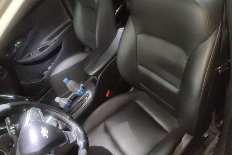 Used Chevrolet Malibu XL 2021 535T Automatic Sport Edition Left Front Seat
