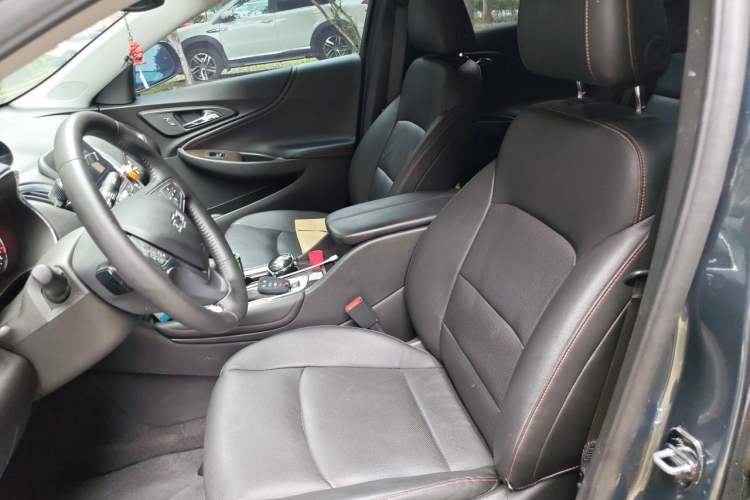 Used Chevrolet Malibu XL 2021 Redline 550T Automatic Smart Edition Left Front Seat