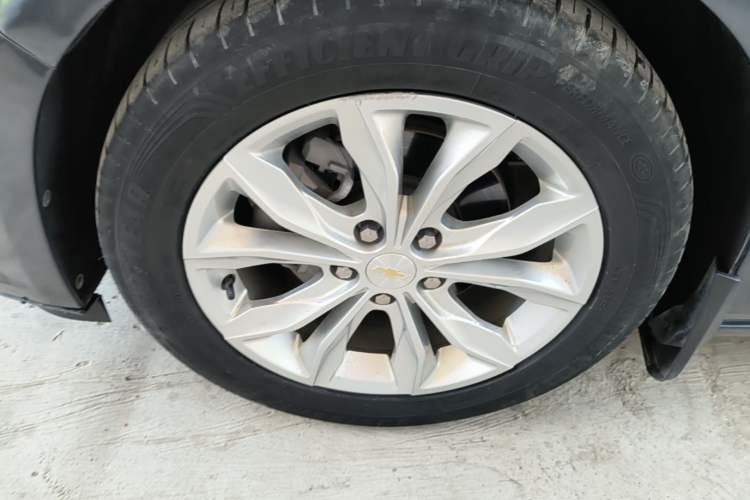 Used Chevrolet Malibu XL 2021 535T Automatic Sport Edition Left Front Wheel Hub
