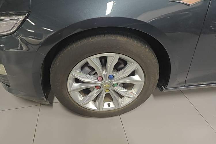 Used Chevrolet Malibu XL 2021 535T Automatic Sport Edition Left Front Wheel Hub