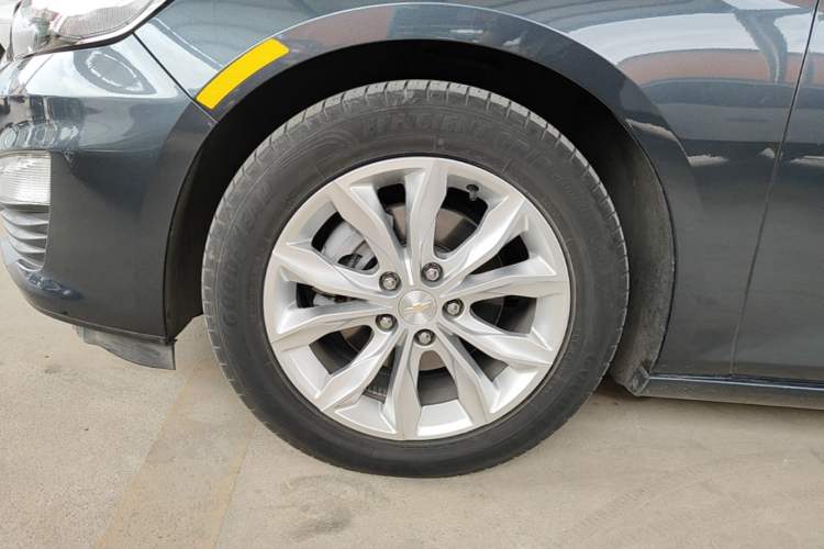 Used Chevrolet Malibu XL 2021 535T Automatic Sport Edition Left Front Wheel Hub