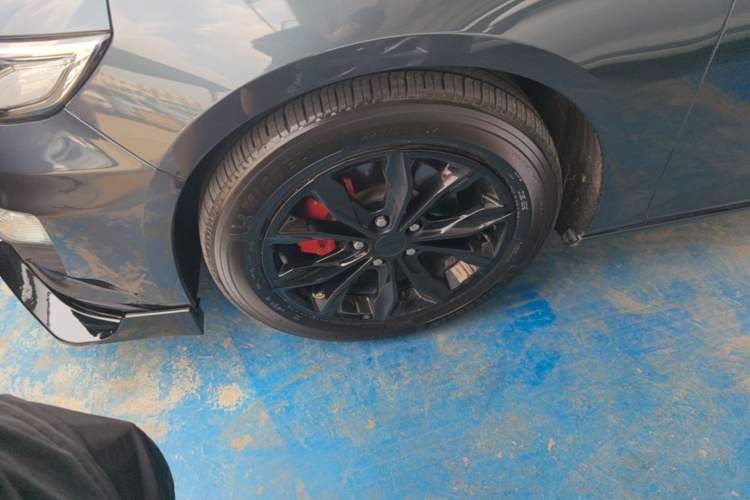 Used Chevrolet Malibu XL 2021 535T Automatic Sport Edition Left Front Wheel Hub