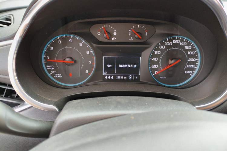 Used Chevrolet Malibu XL 2021 535T Automatic Sport Edition Odometer Close Up