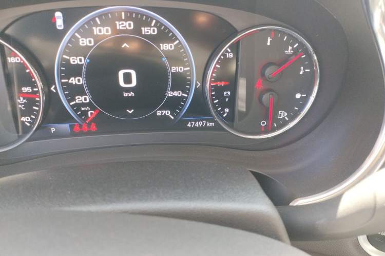 Used Chevrolet Malibu XL 2021 Redline 550T Automatic Smart Edition Odometer Close Up