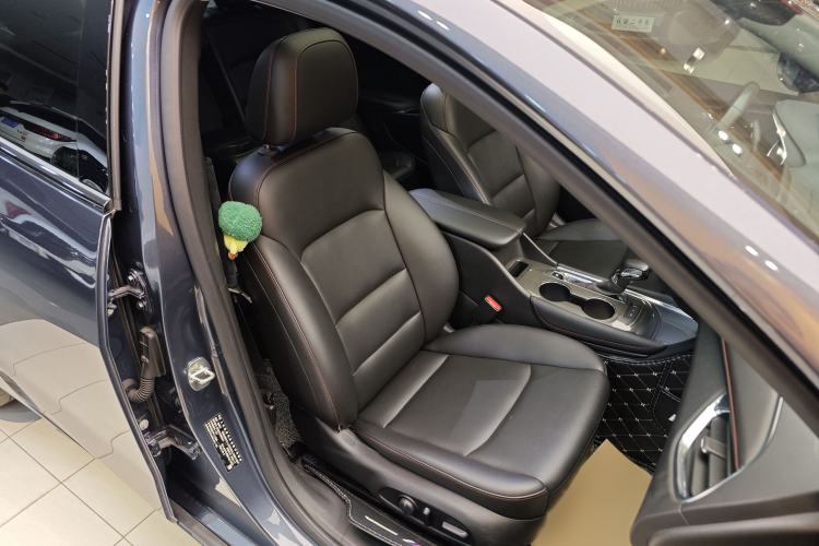 Used Chevrolet Malibu XL 2021 Redline 550T Automatic RuiLian Edition Right Front Seat