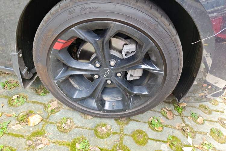 Used Chevrolet Malibu XL 2021 Redline 550T Automatic Smart Edition Right Front Wheel Hub