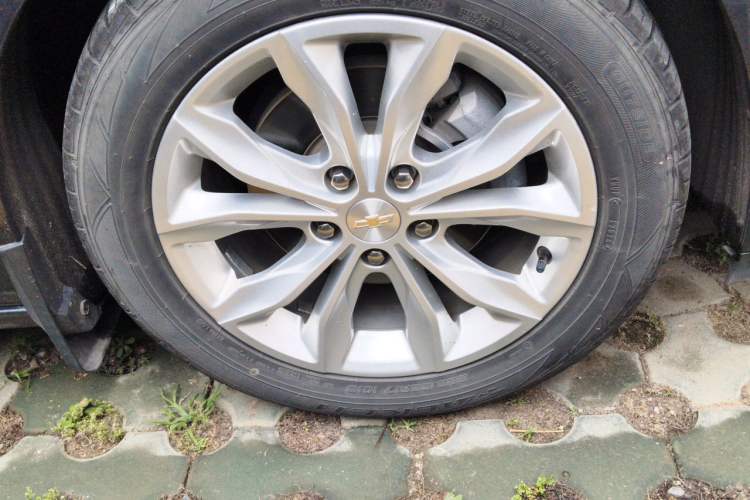 Used Chevrolet Malibu XL 2021 535T Automatic RuiLian Edition Right Front Wheel Hub