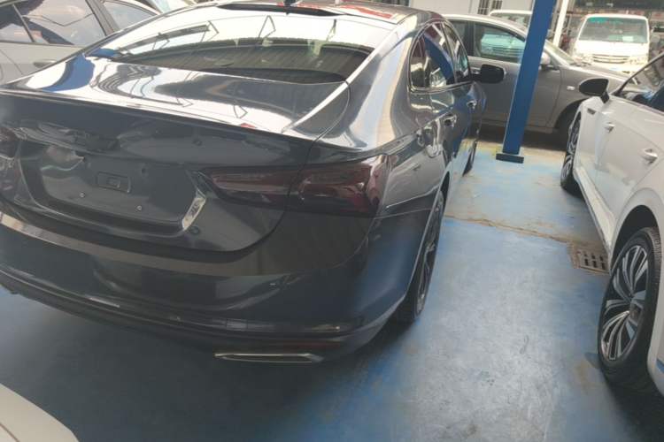 Used Chevrolet Malibu XL 2021 535T Automatic Sport Edition Right Rear Taillight