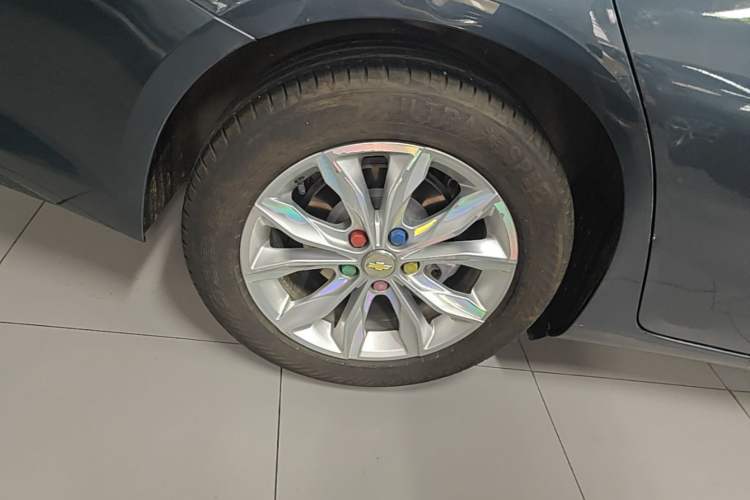 Used Chevrolet Malibu XL 2021 535T Automatic Sport Edition Right Rear Wheel Hub
