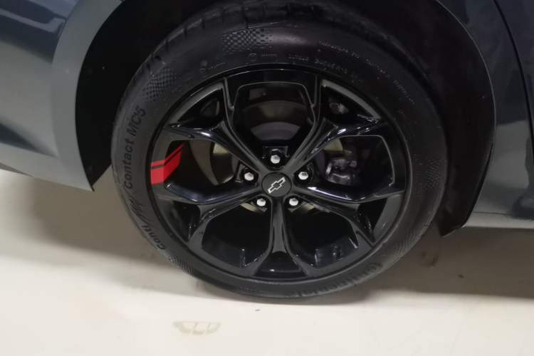 Used Chevrolet Malibu XL 2021 Redline 550T Automatic Sharp Edition Right Rear Wheel Hub