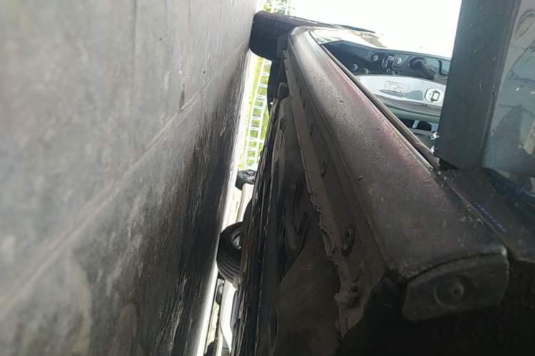 Used Chevrolet Malibu XL 2021 Redline 550T Automatic Sharp Edition Right Side Sill