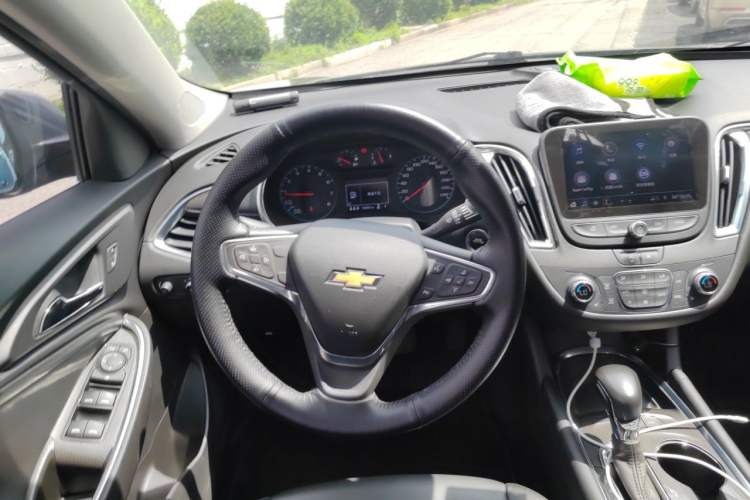 Used Chevrolet Malibu XL 2021 535T Automatic Sport Edition Steering Wheel