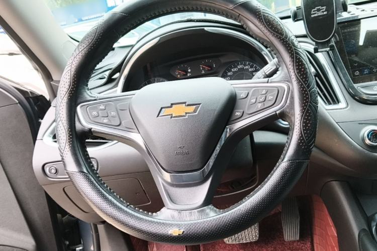 Used Chevrolet Malibu XL 2021 535T Automatic Sport Edition Steering Wheel