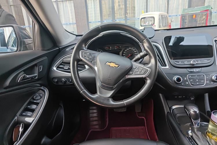 Used Chevrolet Malibu XL 2021 535T Automatic Sport Edition Steering Wheel